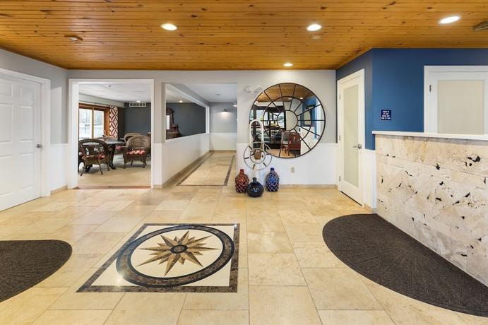 Imagen de los interiores del Hotel Old Harbor Inn, South Haven. Foto 15