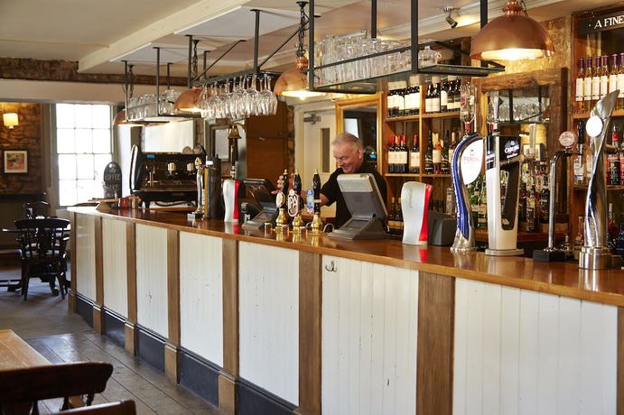 Imagen del bar/restaurante del Hotel Old Manse Bourton by Greene King Inns. Foto 10