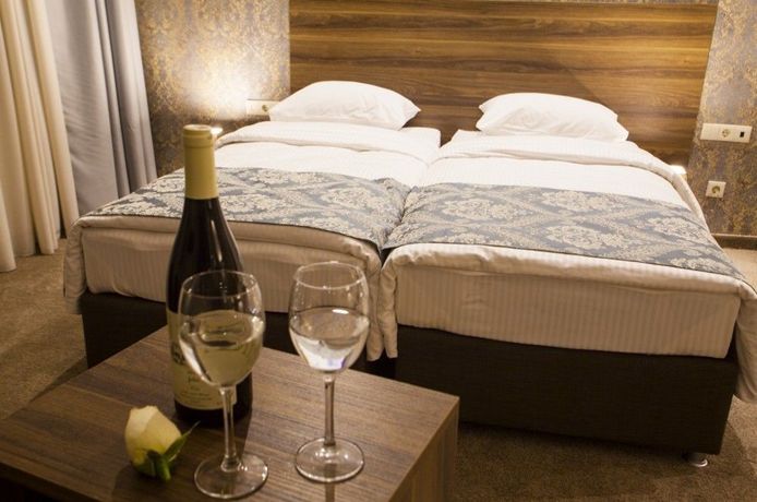 Imagen de los interiores del Hotel Old Meidan Tbilisi. Foto 14