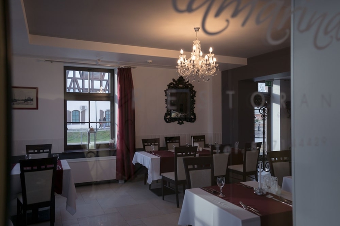 Imagen del bar/restaurante del Hotel Old Mill Conference. Foto 2