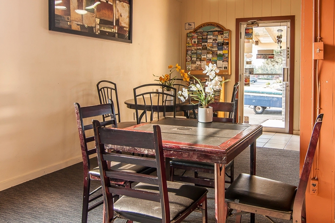 Imagen de los interiores del Hotel Old Mill and Suites. Foto 4