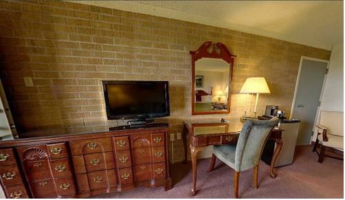 Imagen de la habitación del Hotel Old Orchard Inn Resort And Spa. Foto 7