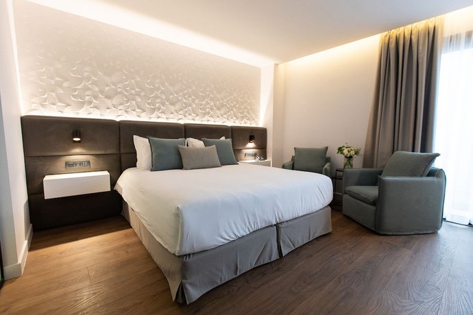 Imagen de la habitación del Hotel Old Port, Limasol. Foto 10