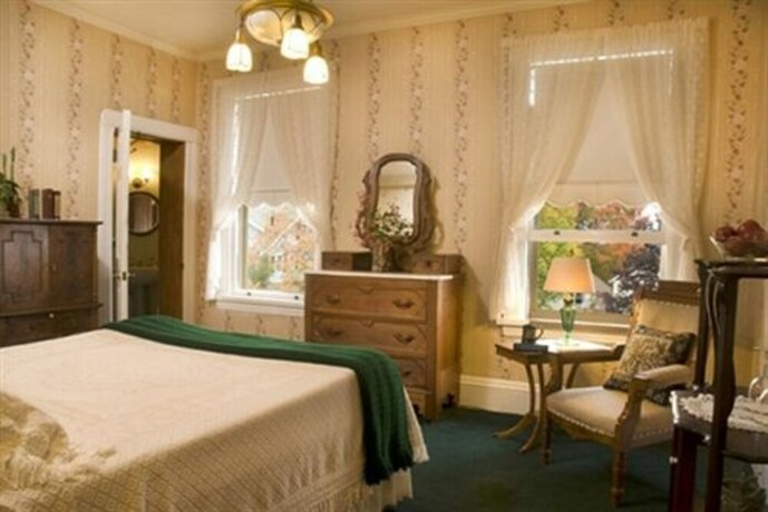 Imagen general del Hotel Old Rittenhouse Inn. Foto 10