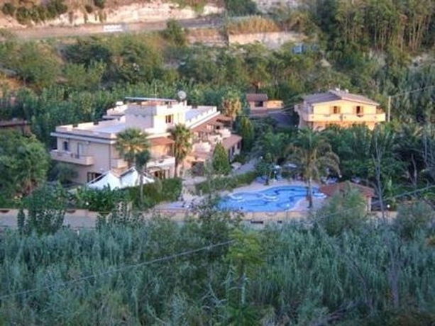 Imagen general del Hotel Old River. Foto 10