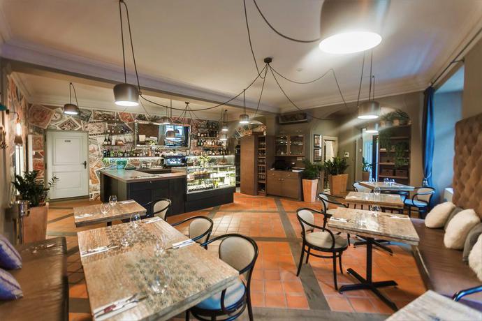 Imagen del bar/restaurante del Hotel Old Royal Post. Foto 2