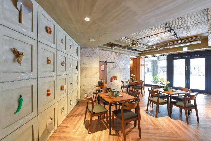 Imagen de los interiores del Hotel Old School - Nan Fun House Hotel. Foto 7