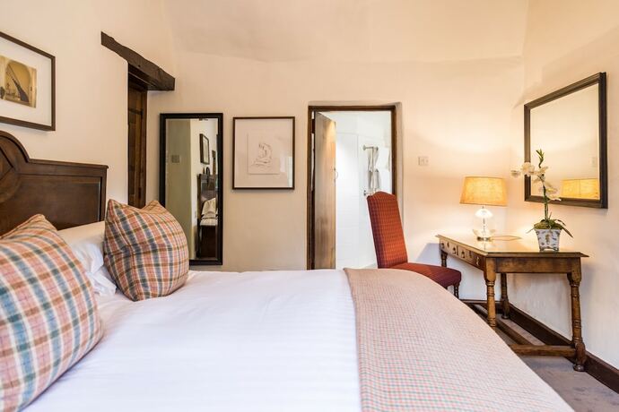 Imagen de la habitación del Hotel Old Swan. Foto 14