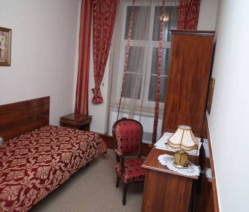 Imagen de la habitación del Hotel Old Time. Foto 4
