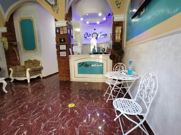Imagen de los interiores del Hotel Old Town Batumi. Foto 18