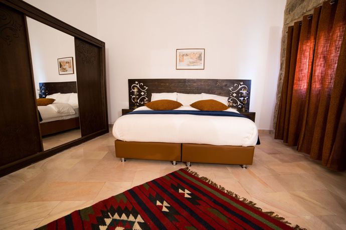 Imagen de la habitación del Hotel Old Village Resort. Foto 7