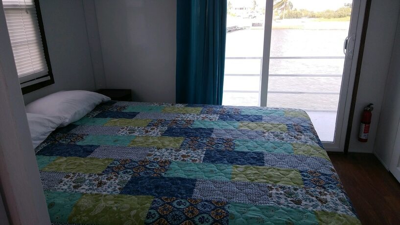 Imagen general del Hotel Old Wooden Bridge Resort and Marina. Foto 7