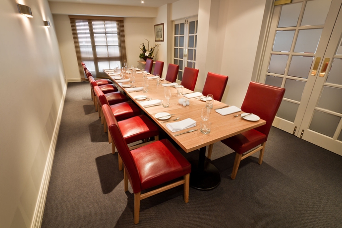 Imagen del bar/restaurante del Hotel Old Woolstore Apartment. Foto 6