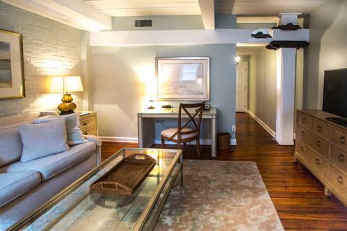 Imagen de la habitación del Hotel Olde Harbour Inn. Foto 10