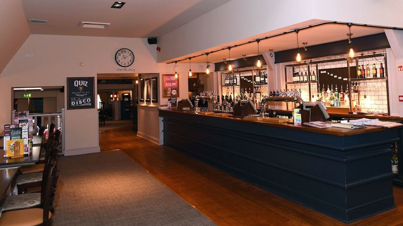 Imagen general del Hotel Olde House, Chesterfield by Marston\'s Inns. Foto 9