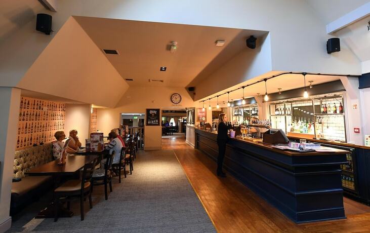 Imagen general del Hotel Olde House, Chesterfield by Marston\'s Inns. Foto 10