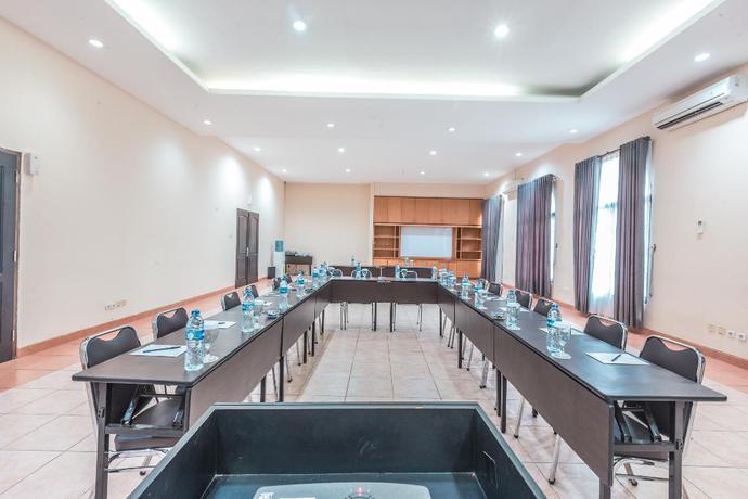 Imagen de los interiores del Hotel Ole Suites Hotel. Foto 15
