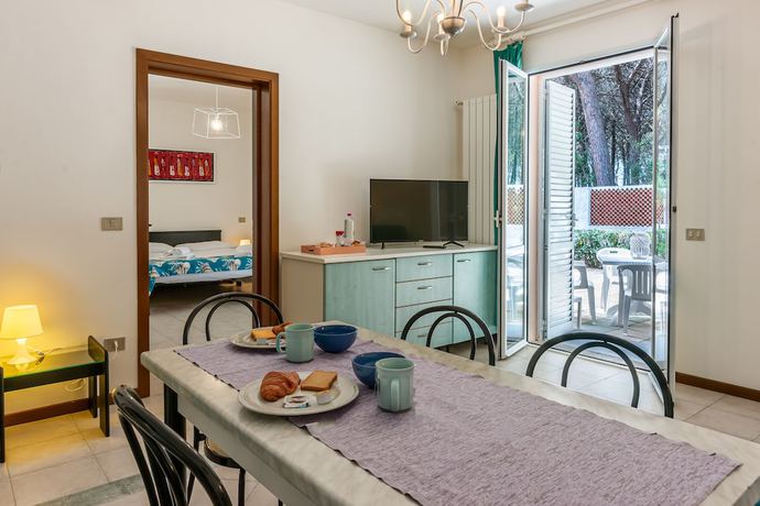 Imagen de la habitación del Hotel Oleandri Suite. Foto 7