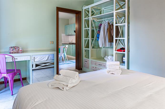 Imagen de la habitación del Hotel Oleandri Suite. Foto 15