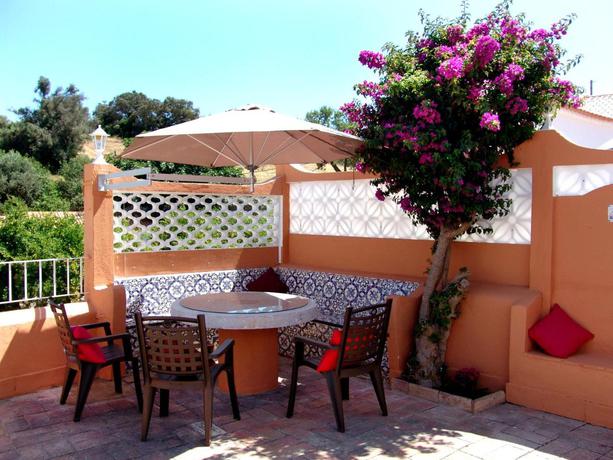 Imagen de los interiores del Hotel Oleandro. Foto 4