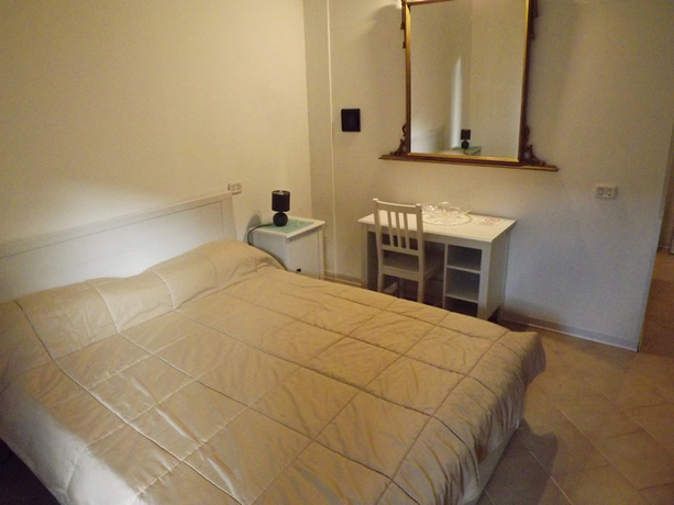 Imagen de la habitación del Hotel Oleandro. Foto 10