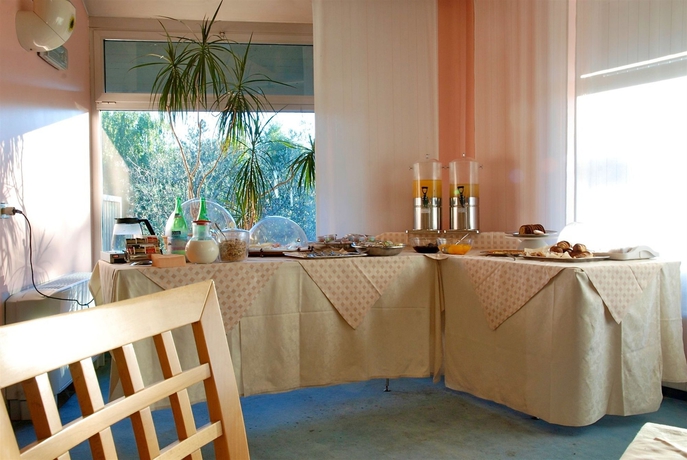 Imagen del bar/restaurante del Hotel Oleggio Malpensa. Foto 3