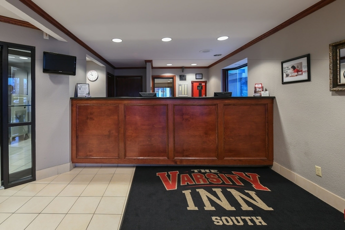 Imagen de los interiores del Hotel Olentangy Motor Inn. Foto 17