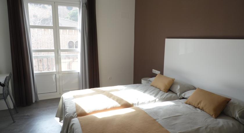 Imagen general del Hotel Oleum, Belchite. Foto 2