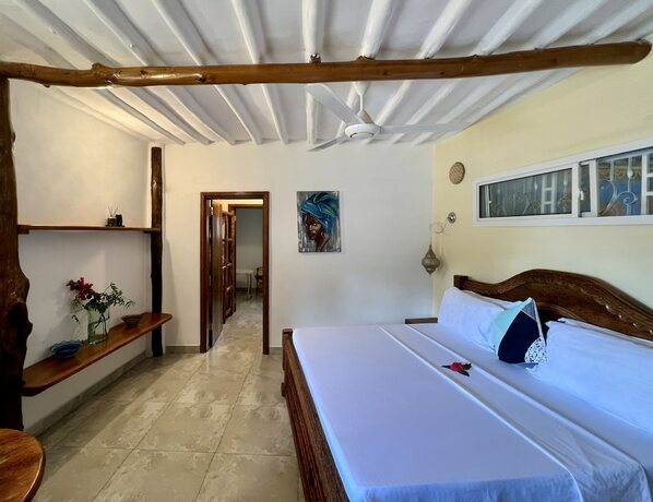 Imagen de la habitación del Hotel Oleza Boutique. Foto 11