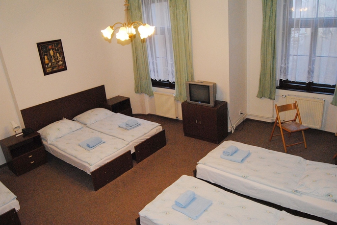 Imagen de la habitación del Hotel Olga, Praga. Foto 3