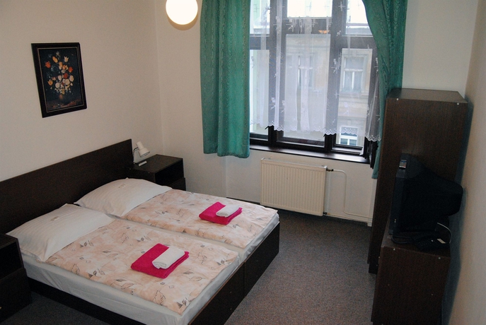 Imagen de la habitación del Hotel Olga, Praga. Foto 4