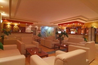 Imagen de la piscina del Hotel Olga's Hotel and Pool. Foto 12