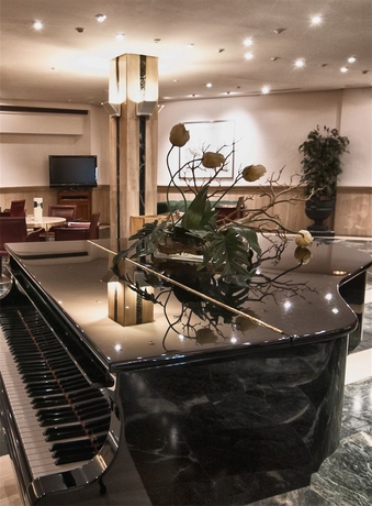 Imagen de los interiores del Hotel Olid. Foto 12