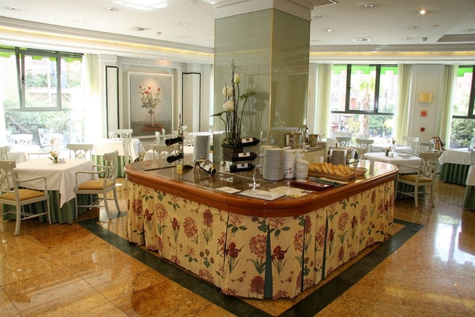 Imagen del bar/restaurante del Hotel Olid. Foto 2