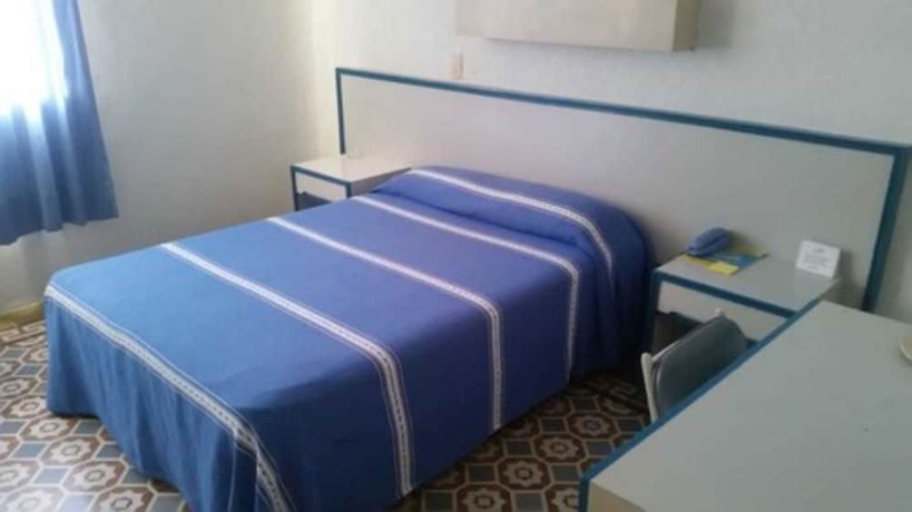 Imagen de la habitación del Hotel Oliden. Foto 11