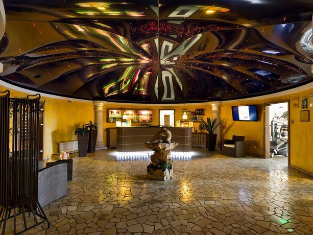 Imagen de los interiores del Hotel Olimp Business and Spa. Foto 19