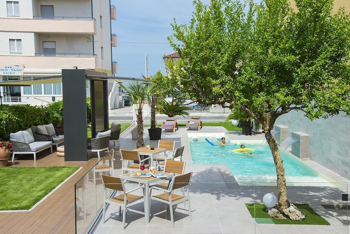 Imagen de la piscina del Hotel Olimpia, Bellaria-Igea Marina. Foto 14