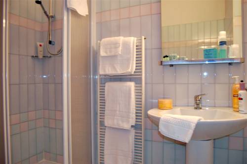 Imagen de la habitación del Hotel Olimpia, Cappelle dei Marsi. Foto 9