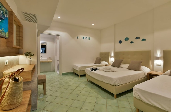 Imagen de la habitación del Hotel Olimpia Cilento Resort. Foto 4