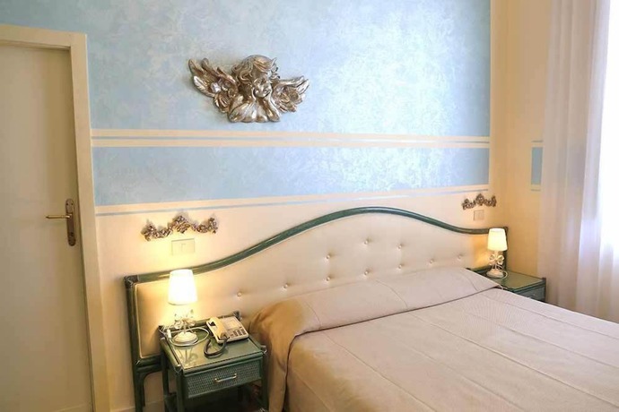Imagen de la habitación del Hotel Olimpia, Forte de Marmi. Foto 12