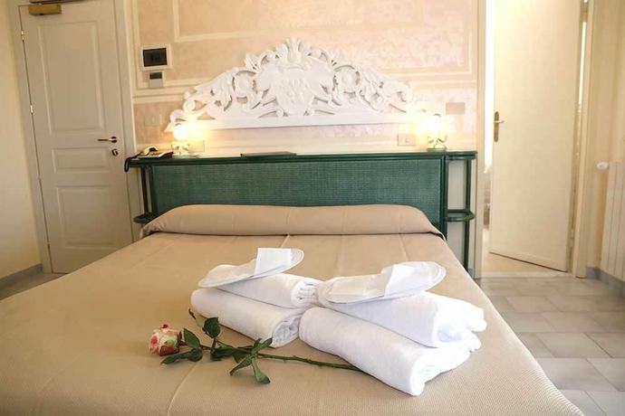 Imagen de la habitación del Hotel Olimpia, Forte de Marmi. Foto 16