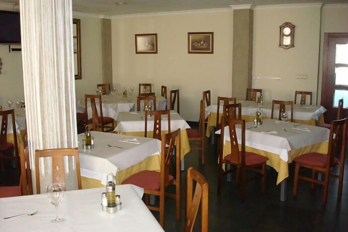 Imagen del bar/restaurante del Hotel Olimpia, Totana. Foto 3