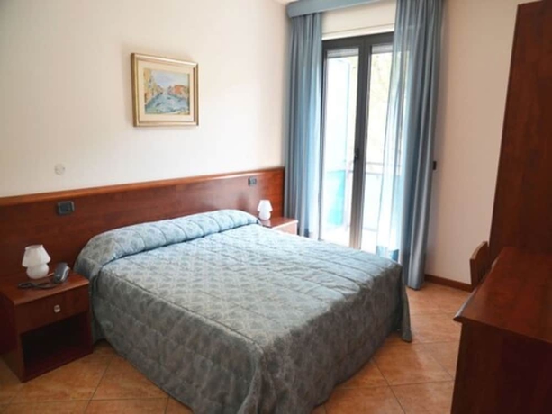 Imagen de la habitación del Hotel Olimpia & Aparthotel. Foto 8