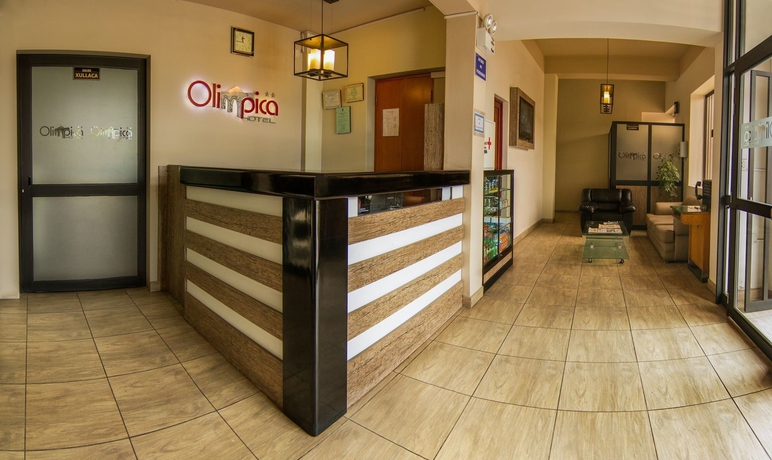 Imagen de los interiores del Hotel Olimpica. Foto 11