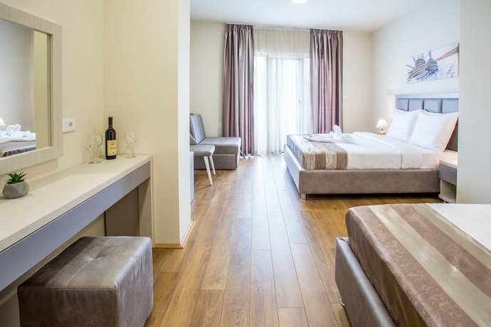 Imagen de la habitación del Hotel Olimpija Plus. Foto 17