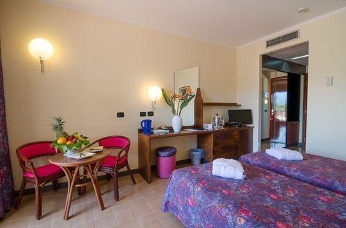 Imagen general del Hotel Olimpo Le Terrazze. Foto 12