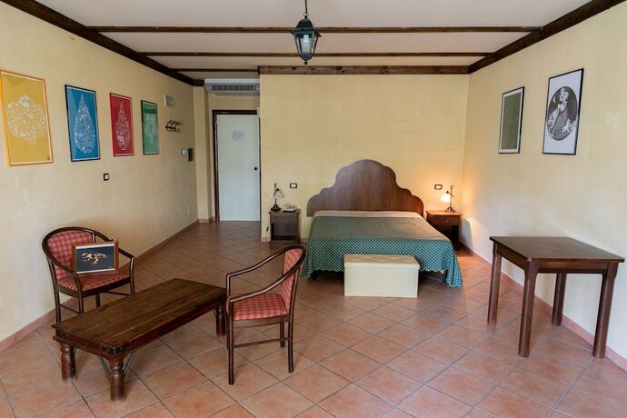 Imagen de la habitación del Hotel Olimpo Sila. Foto 12
