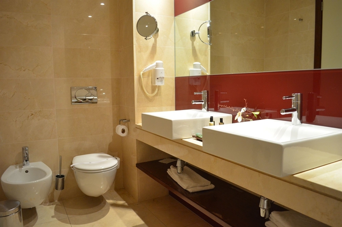 Imagen de la habitación del Hotel Olissippo Oriente. Foto 7