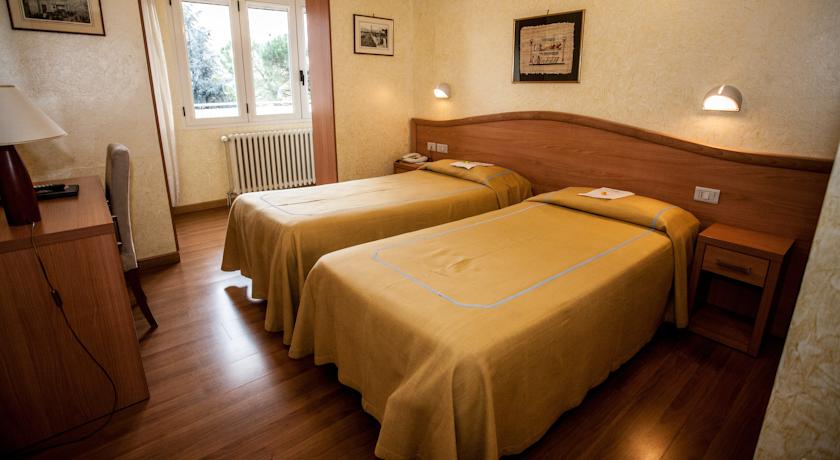 Imagen general del Hotel Oliva, Aviano. Foto 6