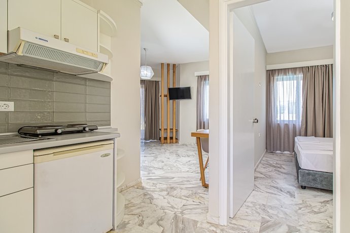 Imagen de la habitación del Hotel Oliva, Platanias. Foto 9